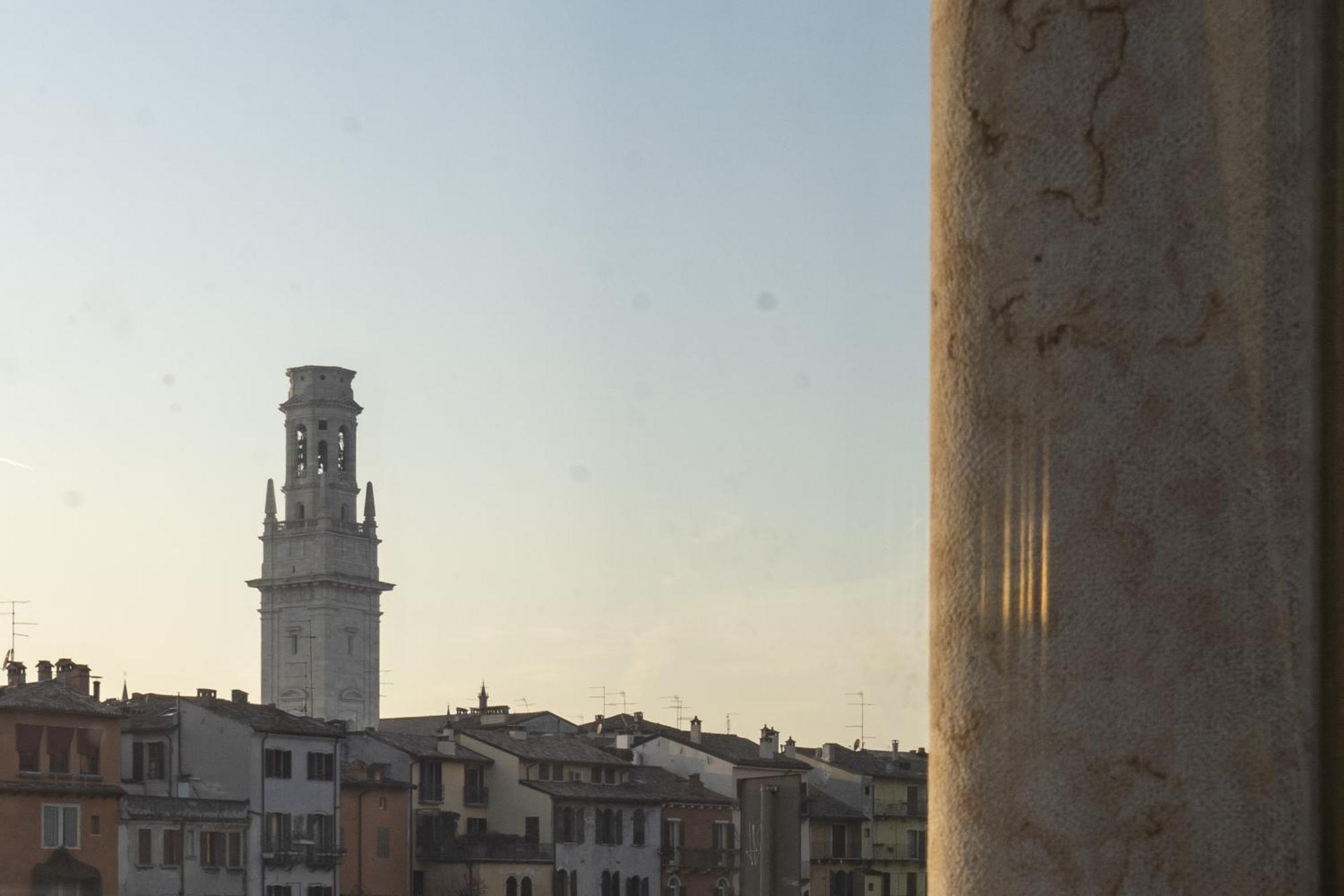 Primavera Al Teatro Romano Verona Kültér fotó